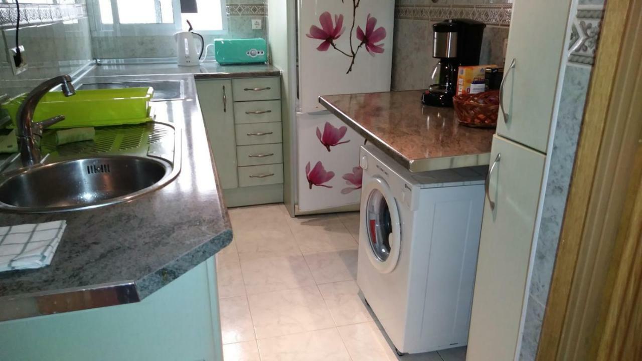 Piso 3 Dormitorios Centro De Torremolinos 11349 Екстериор снимка